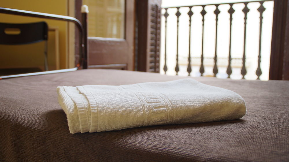 Hostal Mimi Las Ramblas บาร์เซโลนา ภายนอก รูปภาพ