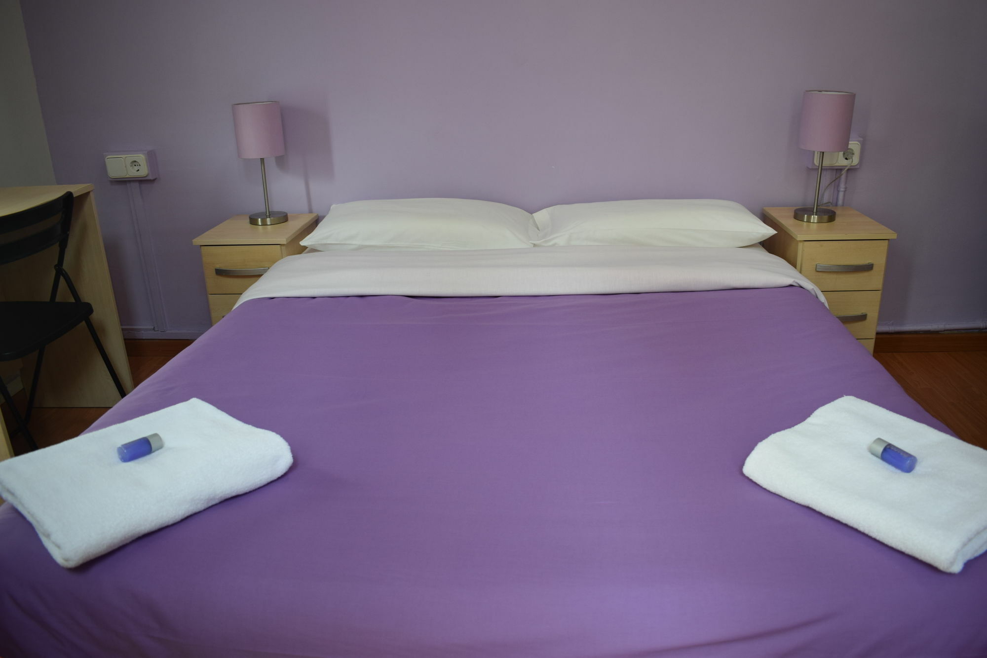 Hostal Mimi Las Ramblas บาร์เซโลนา ภายนอก รูปภาพ