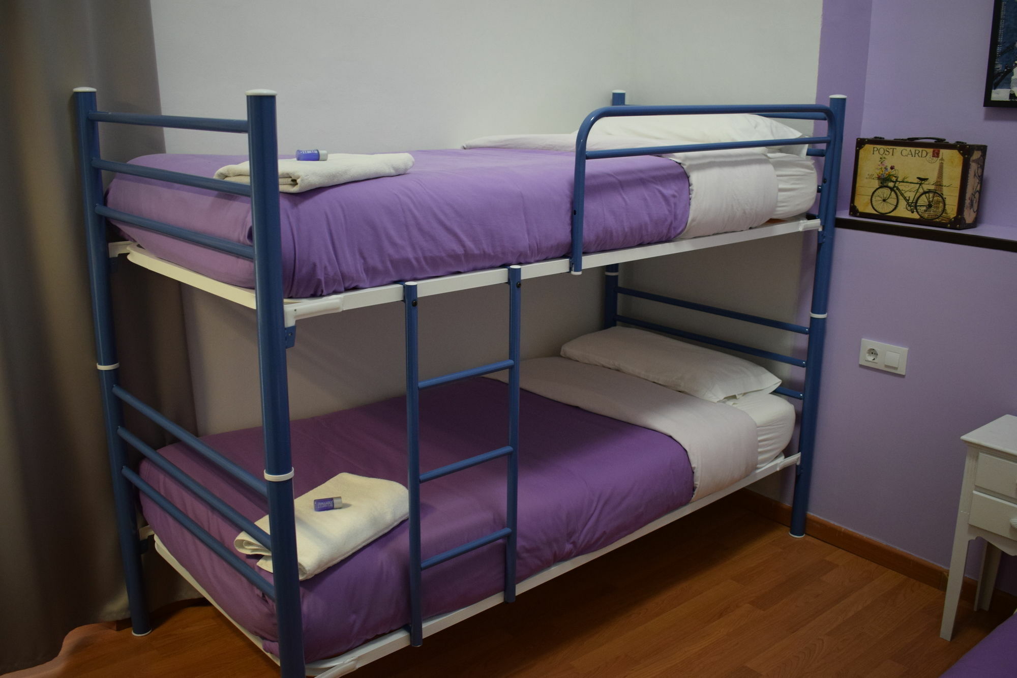 Hostal Mimi Las Ramblas บาร์เซโลนา ภายนอก รูปภาพ